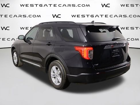 Used 2021 Ford Explorer XLT image 48