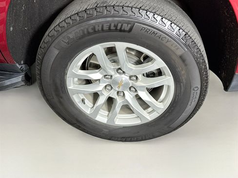 Used 2024 Chevrolet Tahoe LS AWD/4WD image 11