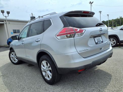 Used 2016 Nissan Rogue SV AWD/4WD image 33