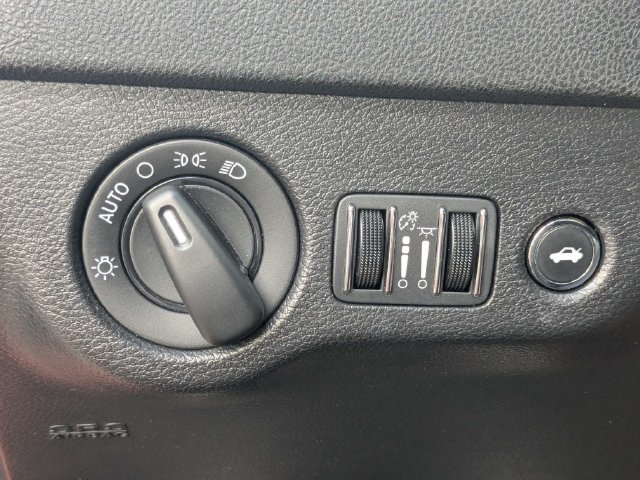 Used 2023 Dodge Charger SXT RWD image 22