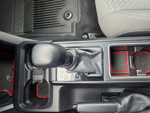 Used 2022 Toyota Tacoma SR AWD/4WD image 10