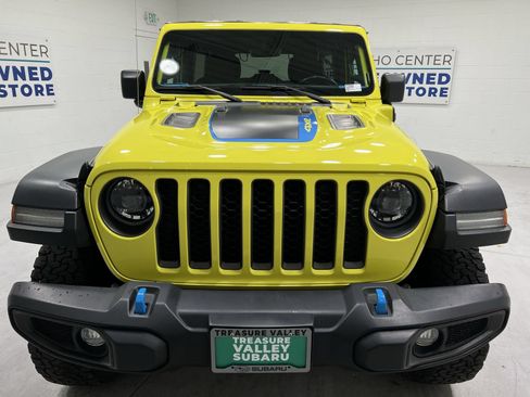 Used 2023 Jeep Wrangler Unlimited Rubicon 4xe w/ Cold Weather Group AWD/4WD image 3