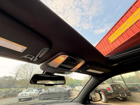 Used 2022 Dodge Charger GT w/ Blacktop Package image 15