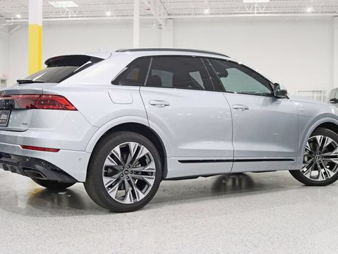 Used 2025 Audi Q8 Prestige AWD/4WD image 9
