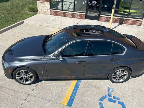 Used 2017 BMW 330e image 12