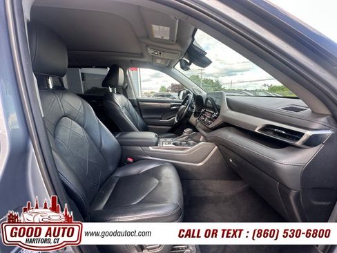 Used 2020 Toyota Highlander Platinum AWD/4WD image 13