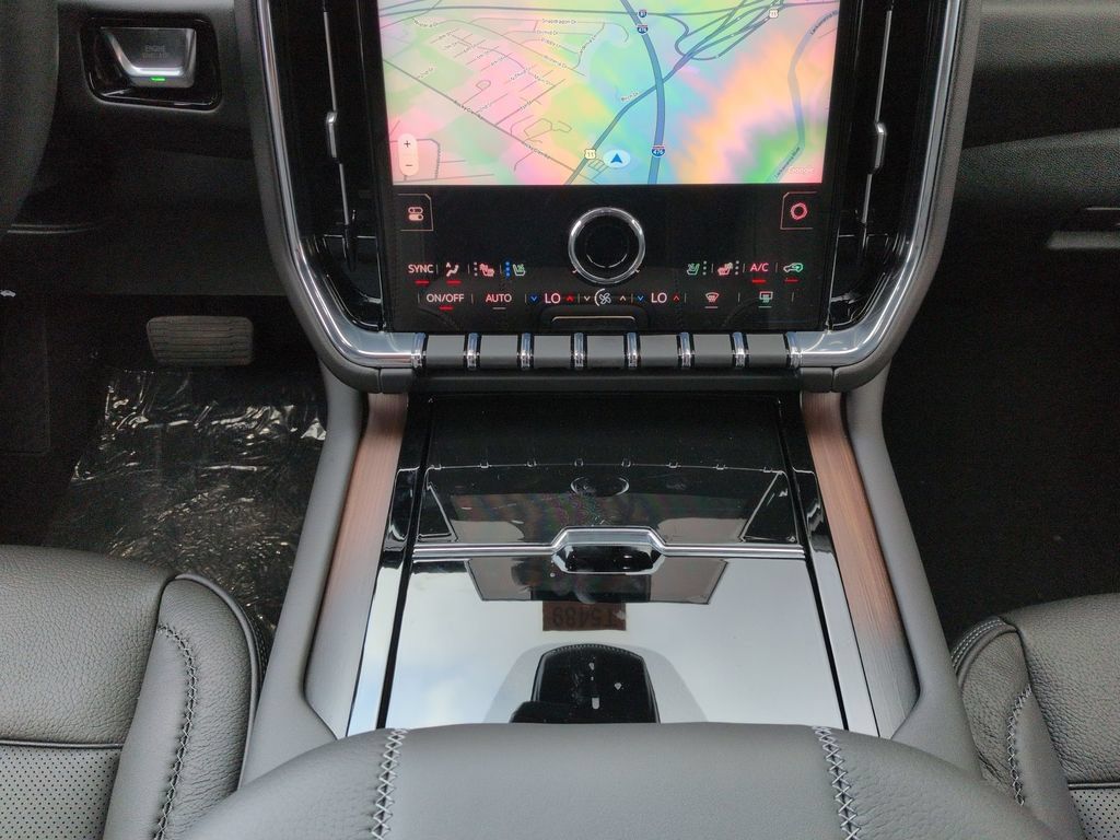 New 2026 GMC Yukon Denali w/ Advanced Technology Package AWD/4WD image 13