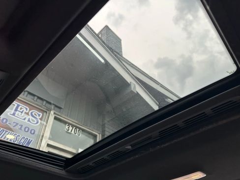 Used 2017 BMW 430i xDrive Coupe w/ Cold Weather Package image 18