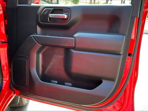 Used 2020 Chevrolet Silverado 1500 Custom w/ Custom Value Package image 22