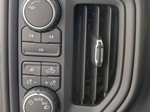 Certified 2025 Chevrolet Silverado 2500 Custom w/ Custom Value Package image 13