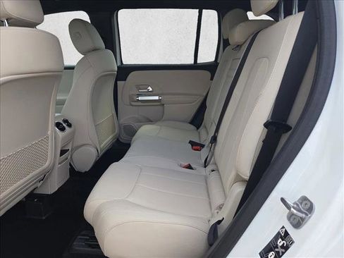 Used 2026 Mercedes-Benz GLB 250 image 17