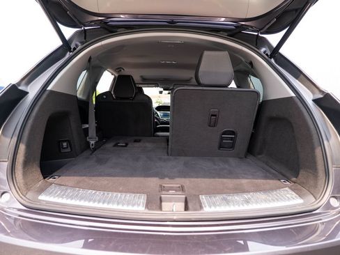 Certified 2017 Acura MDX SH-AWD w/ Advance Package image 47