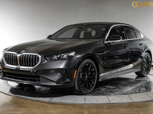 Used 2025 BMW 530i RWD image 8