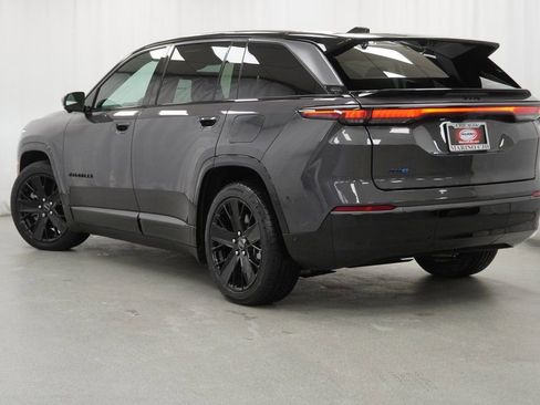 Used 2024 Jeep Wagoneer Launch Edition image 14