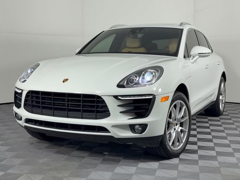 Certified 2018 Porsche Macan S AWD/4WD image 1