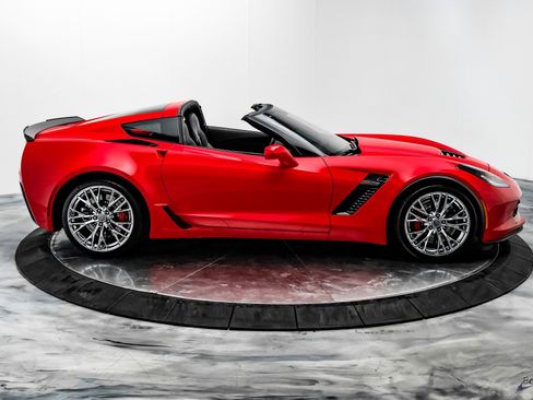 Used 2016 Chevrolet Corvette Z06 w/ 2LZ Preferred Equipment Group image 22