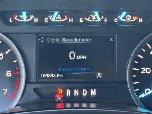 Used 2019 Ford F150 XLT w/ Equipment Group 302A Luxury AWD/4WD image 25