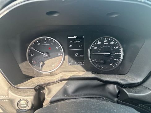 Used 2025 Subaru Outback AWD/4WD image 18