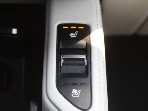 Certified 2022 Kia Telluride SX w/ SX Prestige Package AWD/4WD image 47