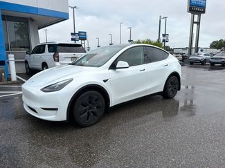 Used 2024 Tesla Model Y Long Range AWD/4WD video 1
