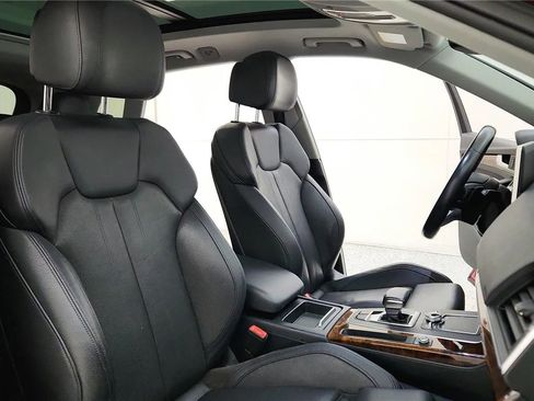 Used 2018 Audi Q5 Premium Plus w/ Premium Plus Package image 34