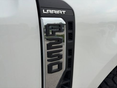 Used 2026 Ford F250 Lariat w/ Tremor Off-Road Package AWD/4WD image 10