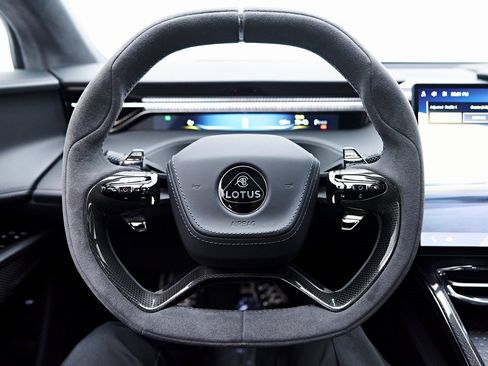 Used 2025 Lotus Eletre image 78