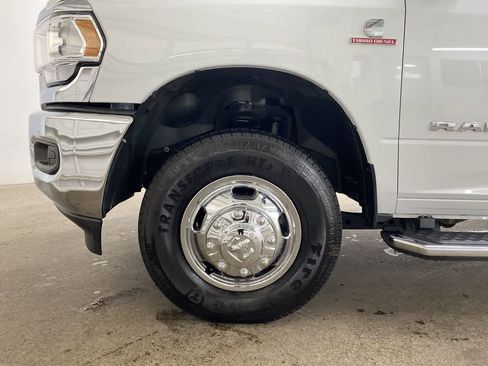 Used 2024 RAM 3500 Big Horn image 12