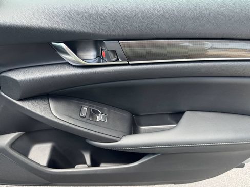 Used 2021 Honda Accord Sport image 31