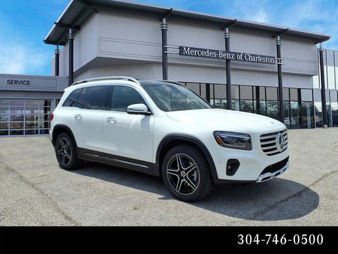 Used 2026 Mercedes-Benz GLB 250 4MATIC image 1