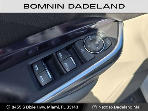 Used 2023 Cadillac XT4 Luxury image 17