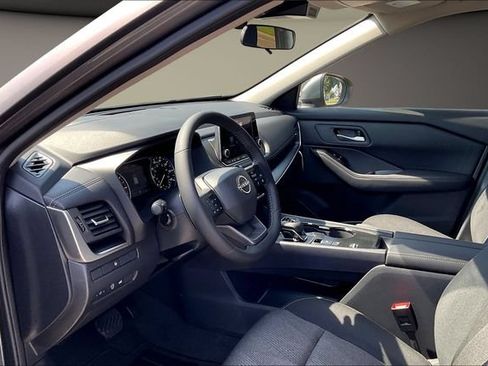 New 2026 Nissan Rogue SV w/ Cold Weather Package FWD image 7