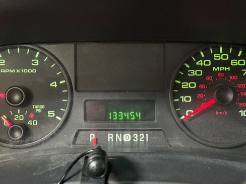 Used 2005 Ford F350 XLT image 29