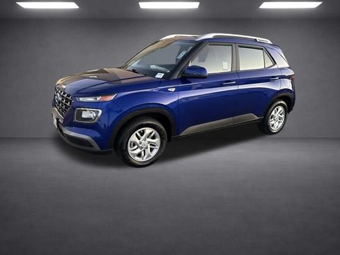 Used 2020 Hyundai Venue SEL FWD image 3