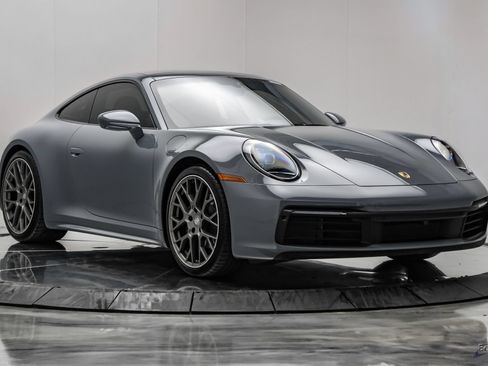 Used 2024 Porsche 911 Carrera RWD image 21