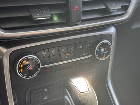 Used 2022 Ford EcoSport SE image 21