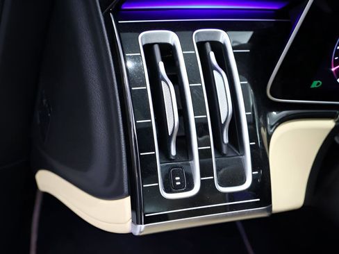Used 2025 Mercedes-Benz S 63 AMG S image 20