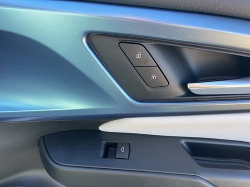 New 2026 Chevrolet Equinox EV LT image 50