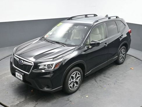 Used 2019 Subaru Forester Premium image 28