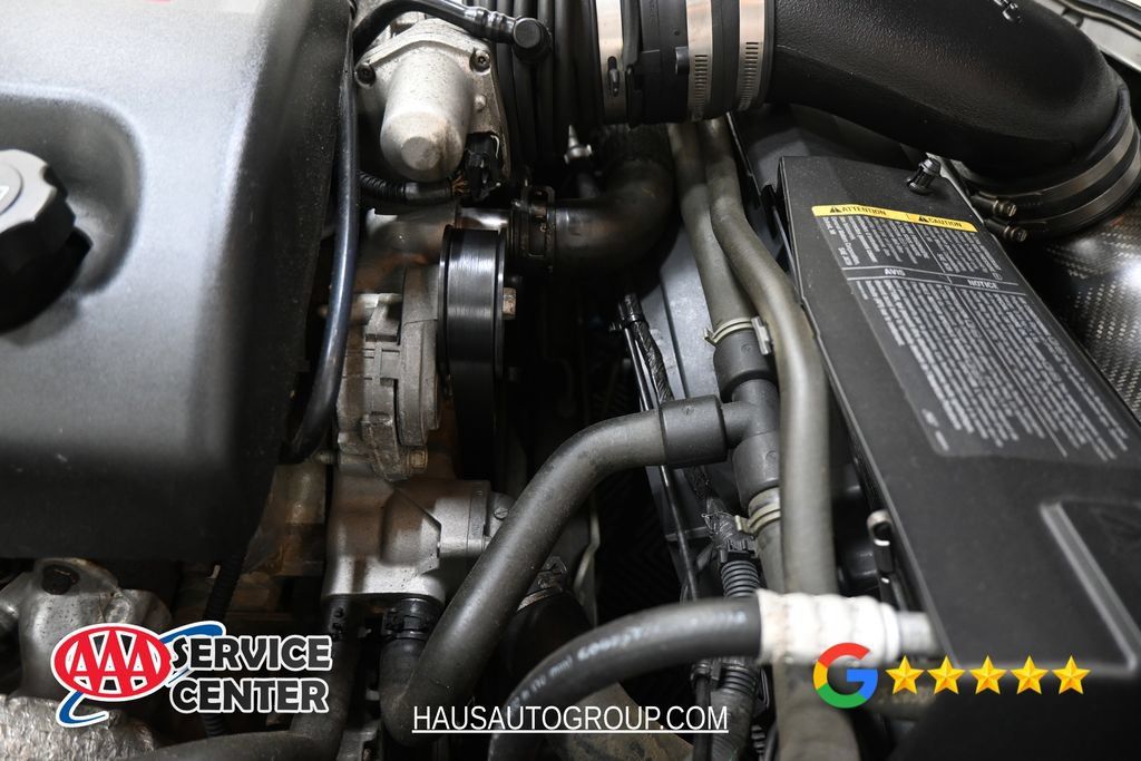 Used 2005 Chevrolet Corvette Convertible w/ Preferred Equipment Group RWD image 31