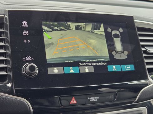 Used 2020 Honda Pilot Touring image 18