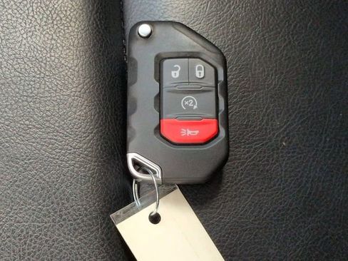 Used 2021 Jeep Gladiator Overland w/ Popular Equipment Package AWD/4WD image 28
