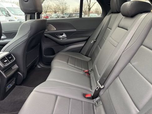 Used 2025 Mercedes-Benz GLE 450e 4MATIC w/ Winter Package image 23