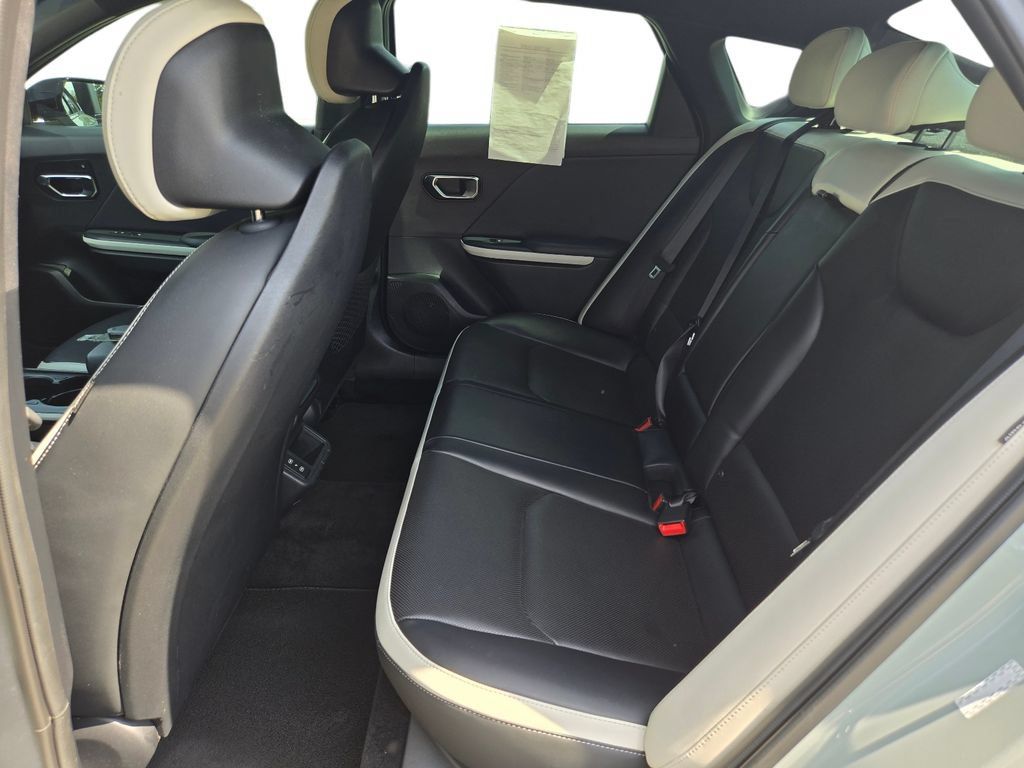 Certified 2025 Kia K4 GT-Line Turbo FWD image 20