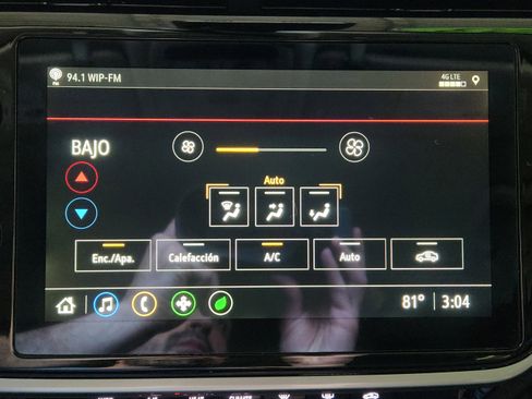 Used 2023 Chevrolet Bolt EUV LT FWD image 21