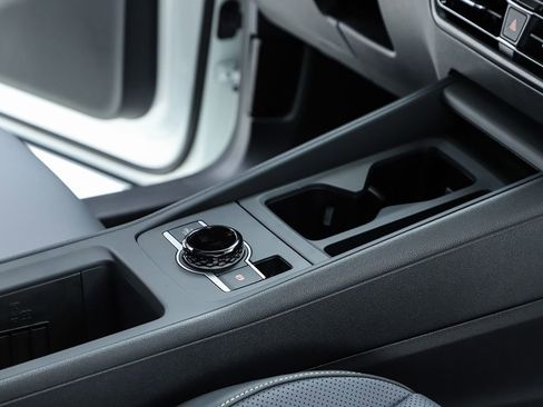 New 2026 Volkswagen Tiguan SE R-Line FWD image 73