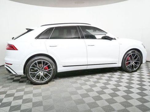 Used 2021 Audi Q8 Premium Plus w/ Premium Plus Package AWD/4WD image 2
