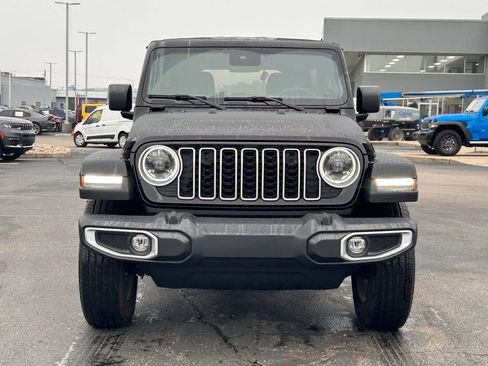Certified 2024 Jeep Wrangler Sahara image 2