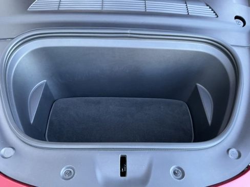 Used 2023 Tesla Model Y Long Range image 19