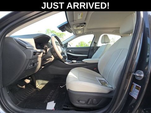 Certified 2023 Hyundai Sonata SEL w/ Convenience Package FWD image 10